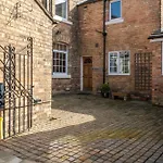 3 Bed In Oc-s018