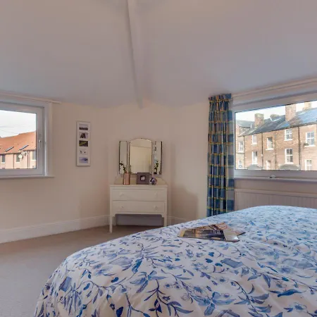 Mews Holiday home *